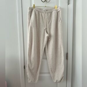 Like new. Worn once. Aerie joggers